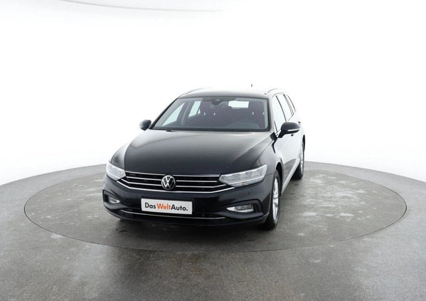 Volkswagen Passat cena 86900 przebieg: 116138, rok produkcji 2020 z Poznań małe 781